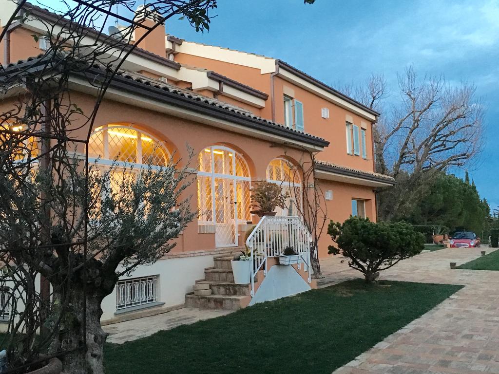 Villa Silvio Civitanova Alta Exterior foto